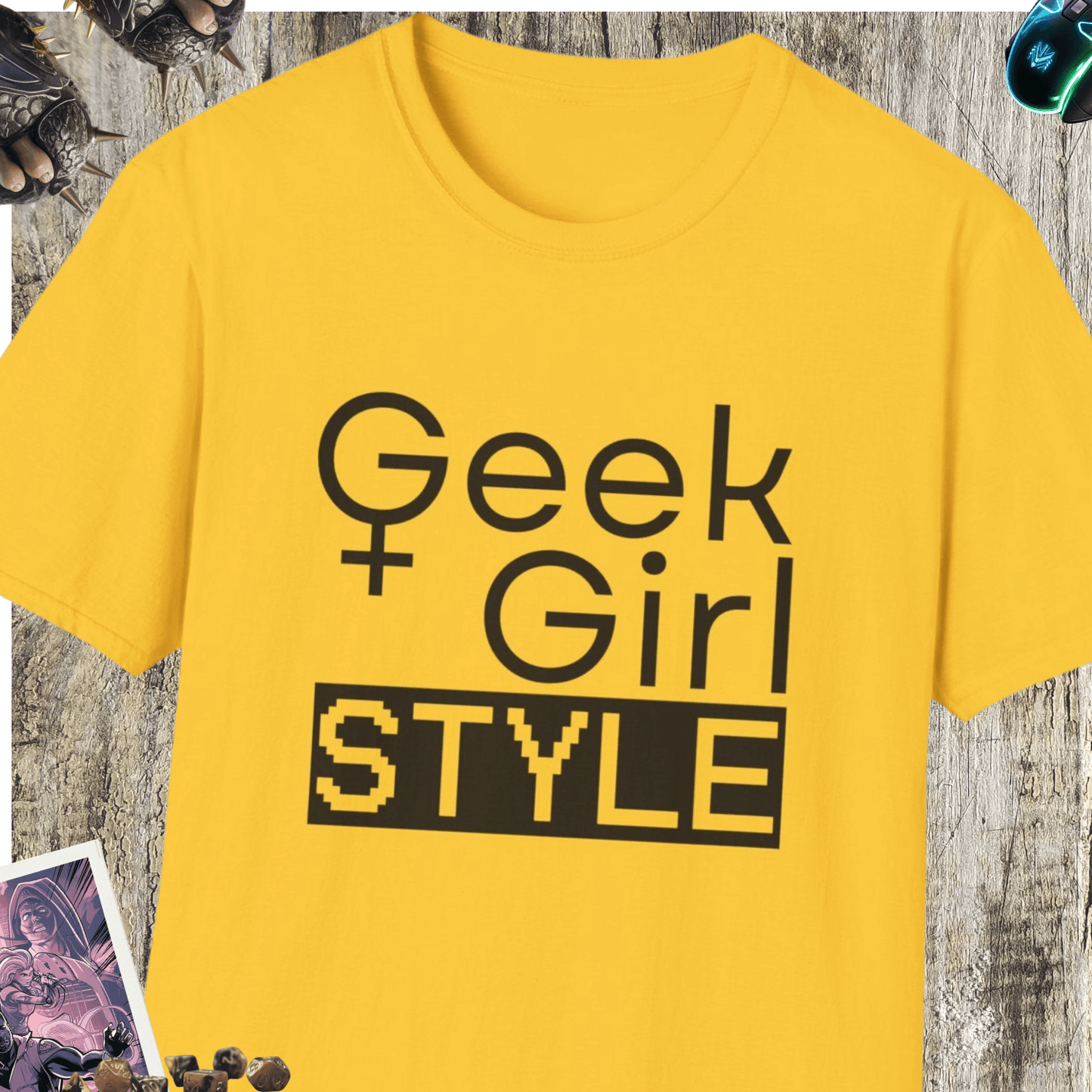 Geek Girl Style Unisex Softstyle T-Shirt